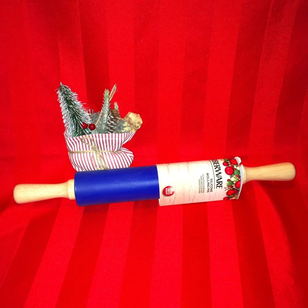 NWT Farberware Rolling Pin